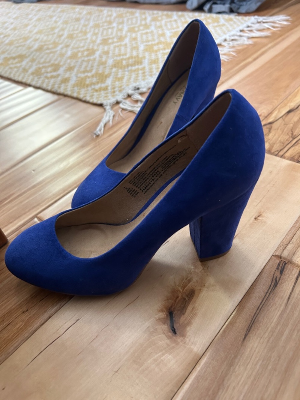 Old Navy Royal Blue Suede Block Heel Pumps